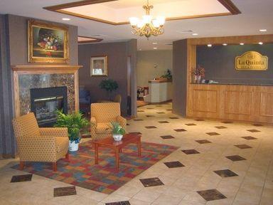 La Quinta By Wyndham Overland Park Exterior foto